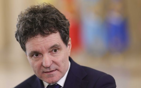 Nicușor Dan: Dialog cu partidele, AUR exclus. "Calm, vom trece prin asta!"