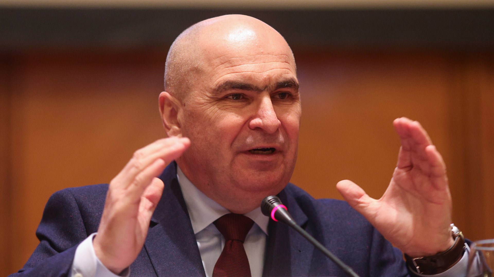 Premierul Ilie Bolojan a anunțat, sâmbătă, măsuri pentru a limita impactul crizei energetice generate de războiul din Orientul Mijlociu