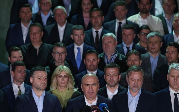 Liberalul dă verdictul despre premier: "Nu există motiv să nu facem asta"