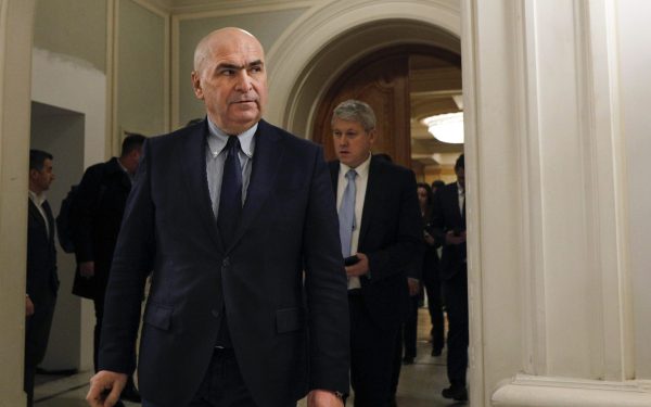 Bolojan, despre premierul tehnocrat: Riscul e mare fără experiență politică