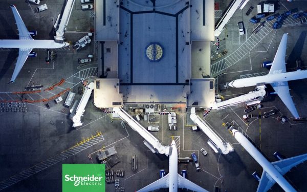 Schneider Electric, centru inovator pentru aeroporturi: infrastructura unificată