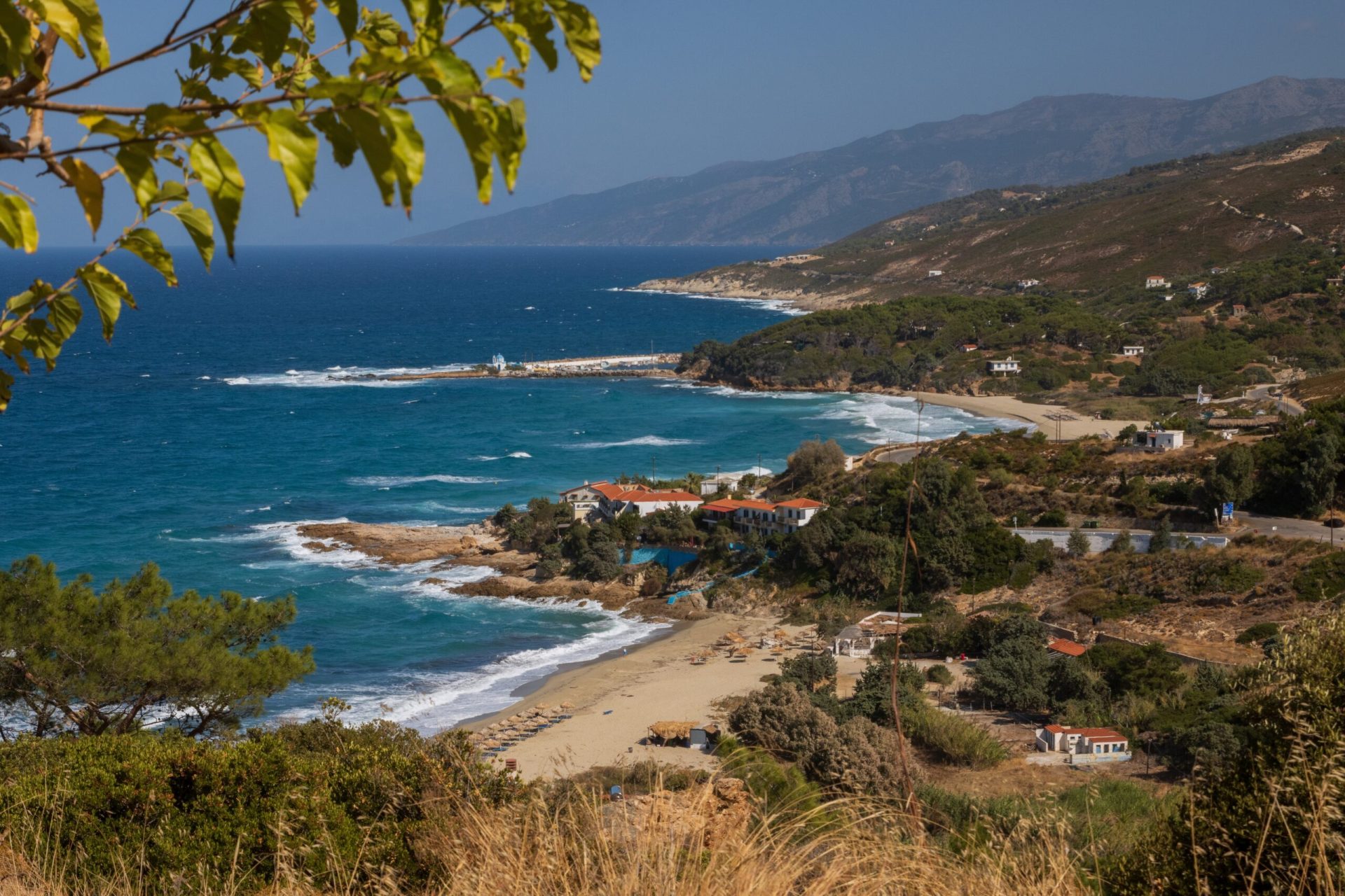 Longevitate uluitoare: O insulă grecească bate recordul mondial la numărul nonagenarilor