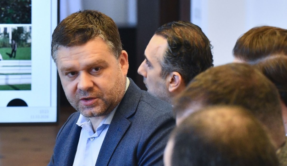 Capitolul dezvoltării urbane din București pare să se afle într-o fază de clarificare și reevaluare, în timp ce primăria generală și administrțiile sectoriale încearcă să circumscrie un plan coerent de modernizare, adaptat nevoilor unei capitale în continuă expansiune