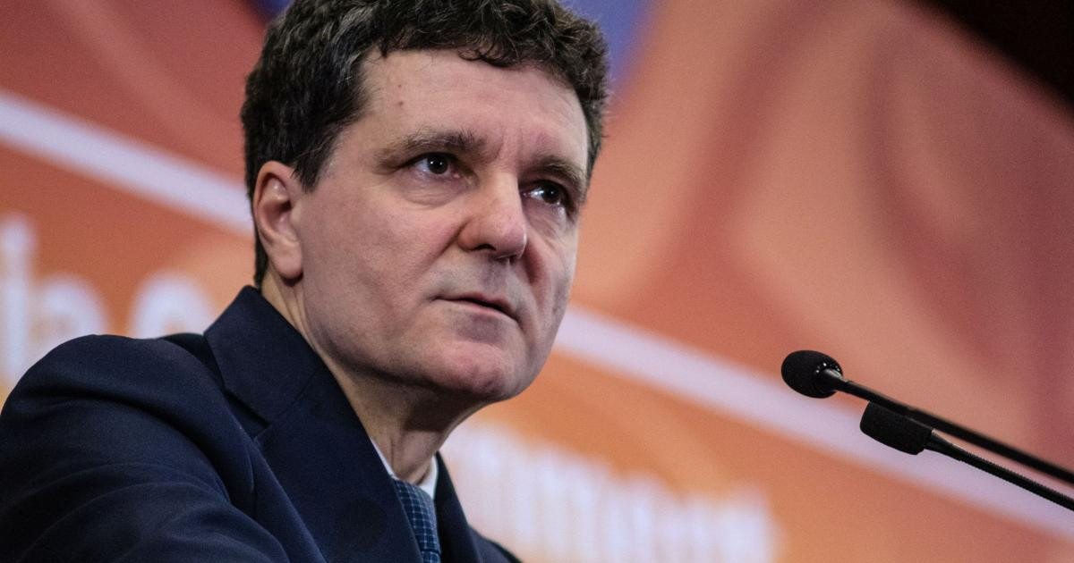 Tânărul care l-a amenințat pe Nicușor Dan, localizat în Germania, părinții chemați