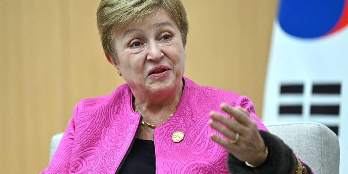 Directoarea generală a Fondului Monetar Internațional (FMI), Kristalina Georgieva, a anunțat joi că instituția se așteaptă la o creștere semnificativă a cererilor de sprijin financiar pe termen scurt