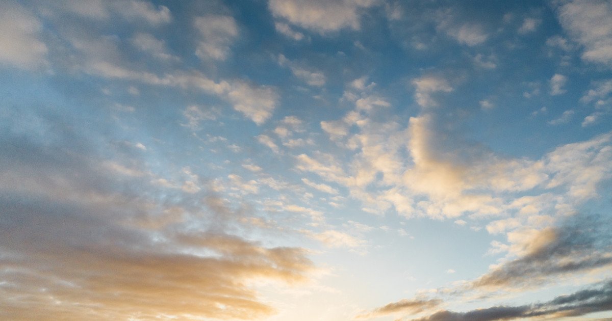 București: Vreme superbă, dar alertă de vânt puternic în Caraș-Severin