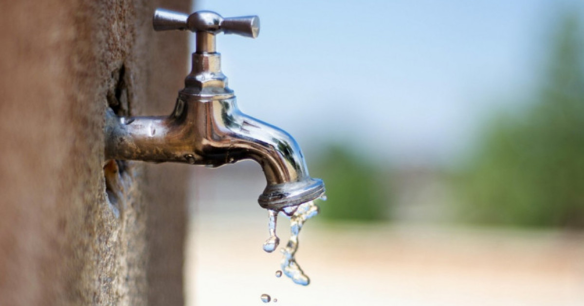 Află unde apa și canalizarea costă o avere în aprilie 2026 în România