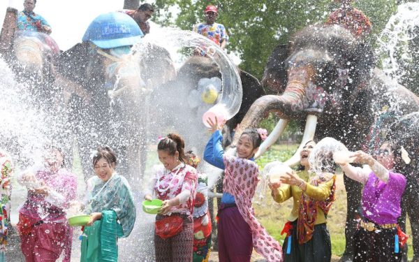 Laos: Sărbătoare de An Nou cu tradiții vibrante, momente de neuitat