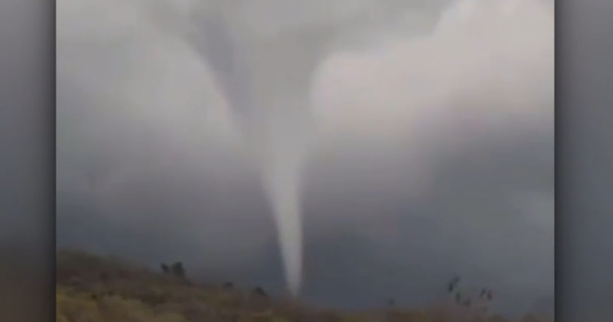Tornadă în România: Imagini spectaculoase surprinse de un localnic