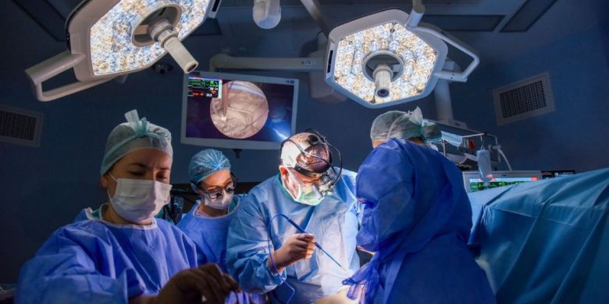 Înaintarea în vârstă a reprezentat pentru Mihai, un bărbat de 72 de ani, un factor care a complicat gestionarea unei afecțiuni cardiace de lungă durată