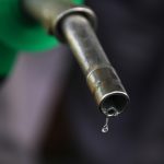 Ministrul Energiei, Bogdan Ivan, a declarat că statul ar putea lua noi măsuri pentru a atenua impactul scumpirii motorinei, în cazul în care prețul barilului de petrol va continua să crească pe piețele internaționale