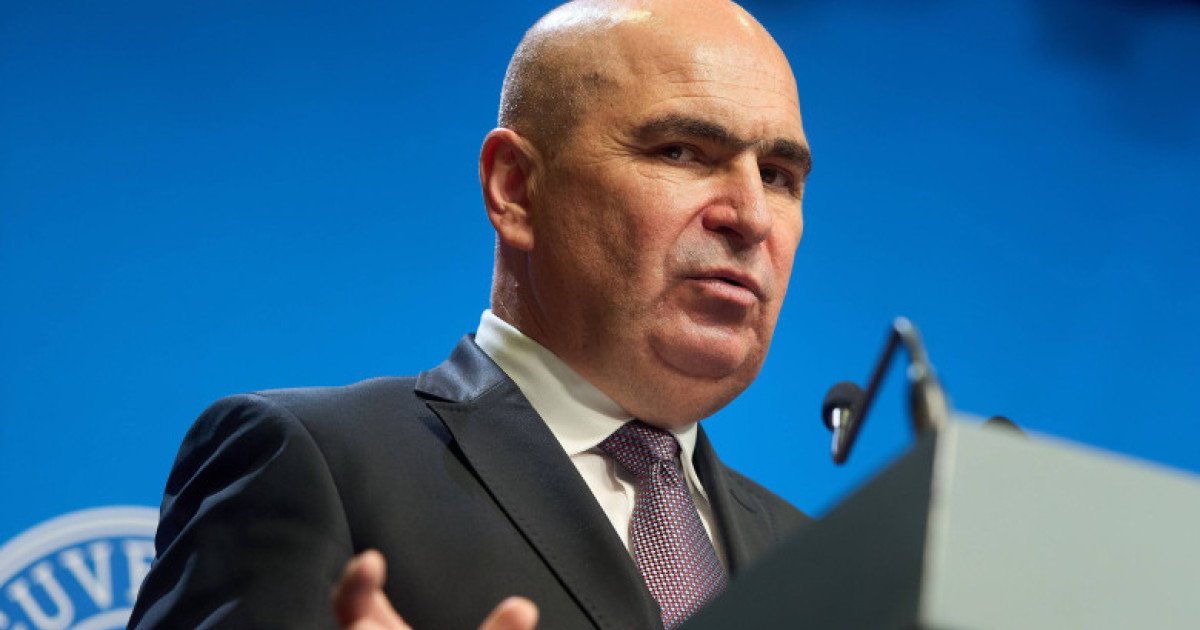 Guvernul intensifică controalele pentru protejarea resurselor de agregate minerale din albiile râurilor Guvernul României a decis să intensifice controalele în teren față de operatorii care exploatează agregate minerale din albiile cursurilor de apă