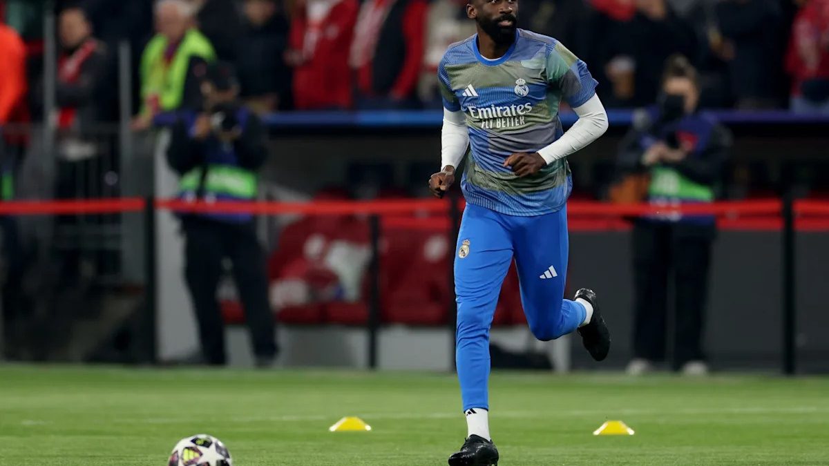 Madrid: Real îi propune prelungirea contractului liderului din apărare