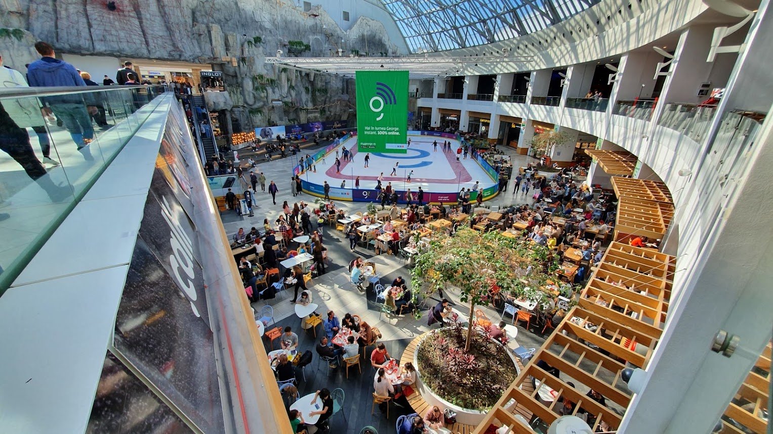 Mall-urile din București, asalt de cumpărători de Paște 2026: Ultimele ore
