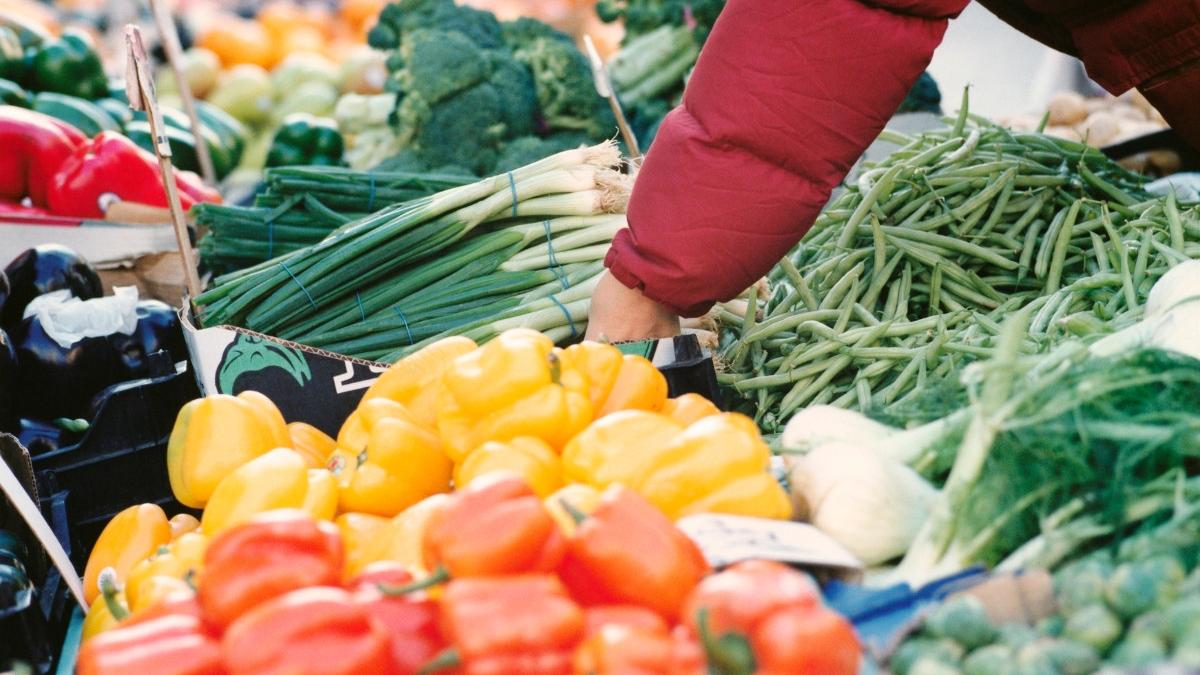 Alertă alimentară în Ilfov, înainte de Paște: Peste 700 de kilograme de produse, confiscate de autorități Inspectorii de la Antifraudă ANAF, Vamă și Autoritatea Sanitară Veterinară au descins la patru societăți comerciale din județul Ilfov