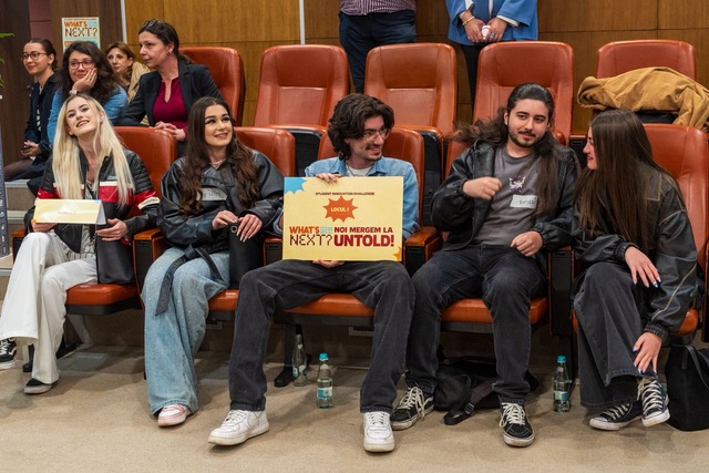 Reciclare, pe filiera SUPERSTIȚII: Studenții FJSC București, în avangardă