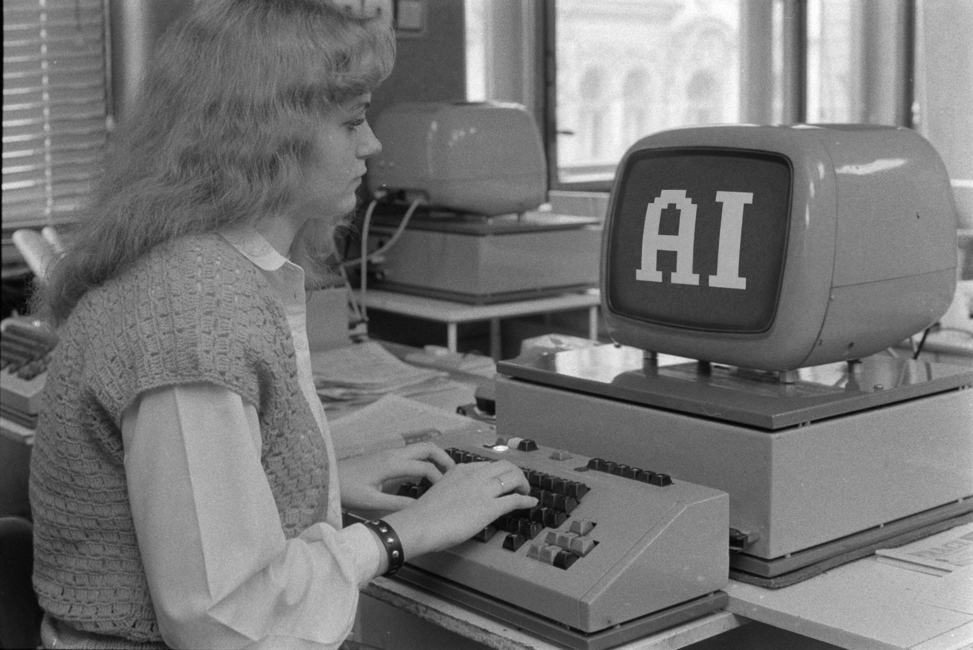 Marile companii, tot mai dependente de tehnologie, încep să înlocuiască treptat posturile din zona de middle management cu sisteme de inteligență artificială, o mișcare ce ar putea remodela profund piața muncii