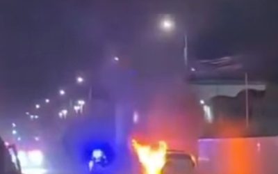 Un incendiu a distrus o mașină de poliție în trafic, la Iași, și a atras atenția asupra stării vehiculelor din dotarea Poliției Române