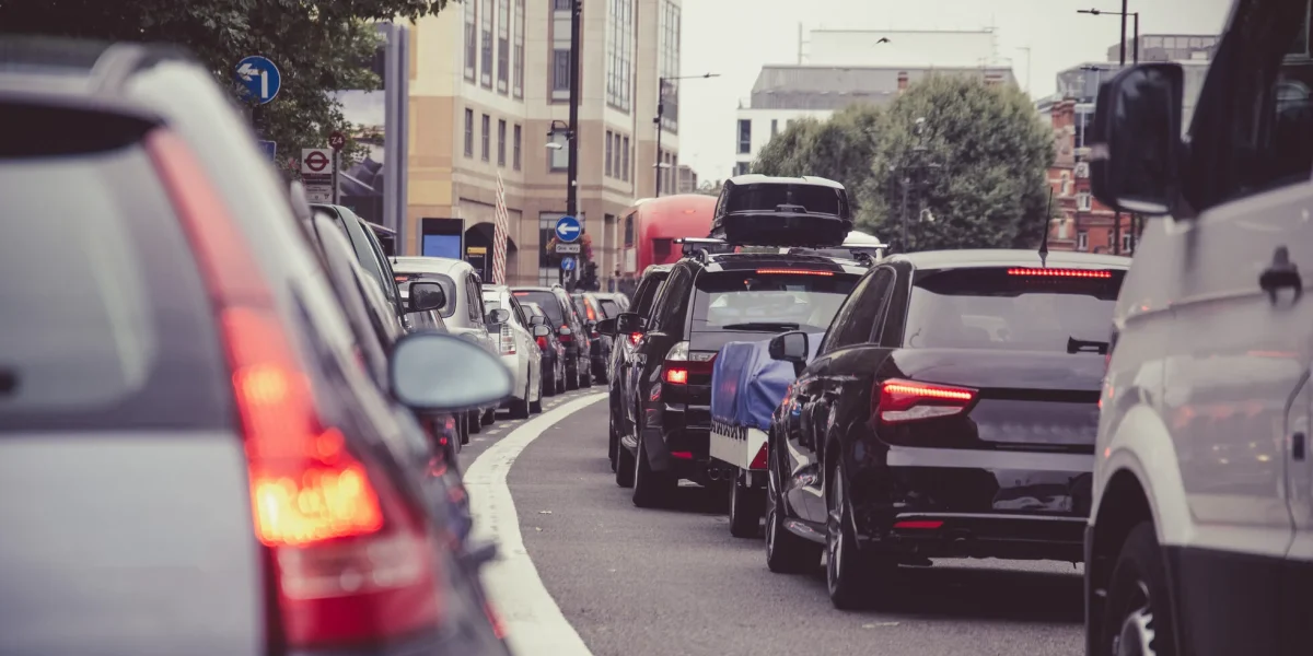 Financial Conduct Authority (FCA), organismul de reglementare financiară din Marea Britanie, va plăti șoferilor din Regatul Unit suma de 9,1 miliarde de lire sterline pentru despăgubiri legate de contracte de finanțare auto supraevaluate în perioada 2007-2024