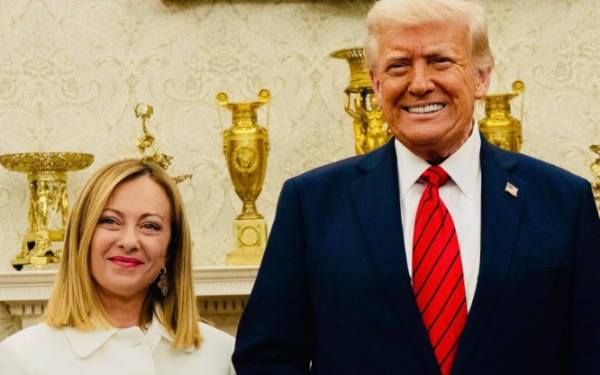 Trump, dezamăgit de Meloni după ce l-a criticat că l-a atacat pe Papă