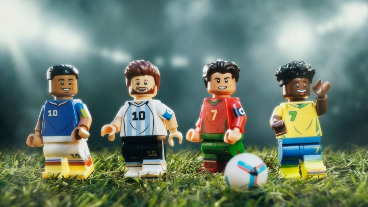 Messi și Ronaldo, vedete de la CM, apar în seturile LEGO