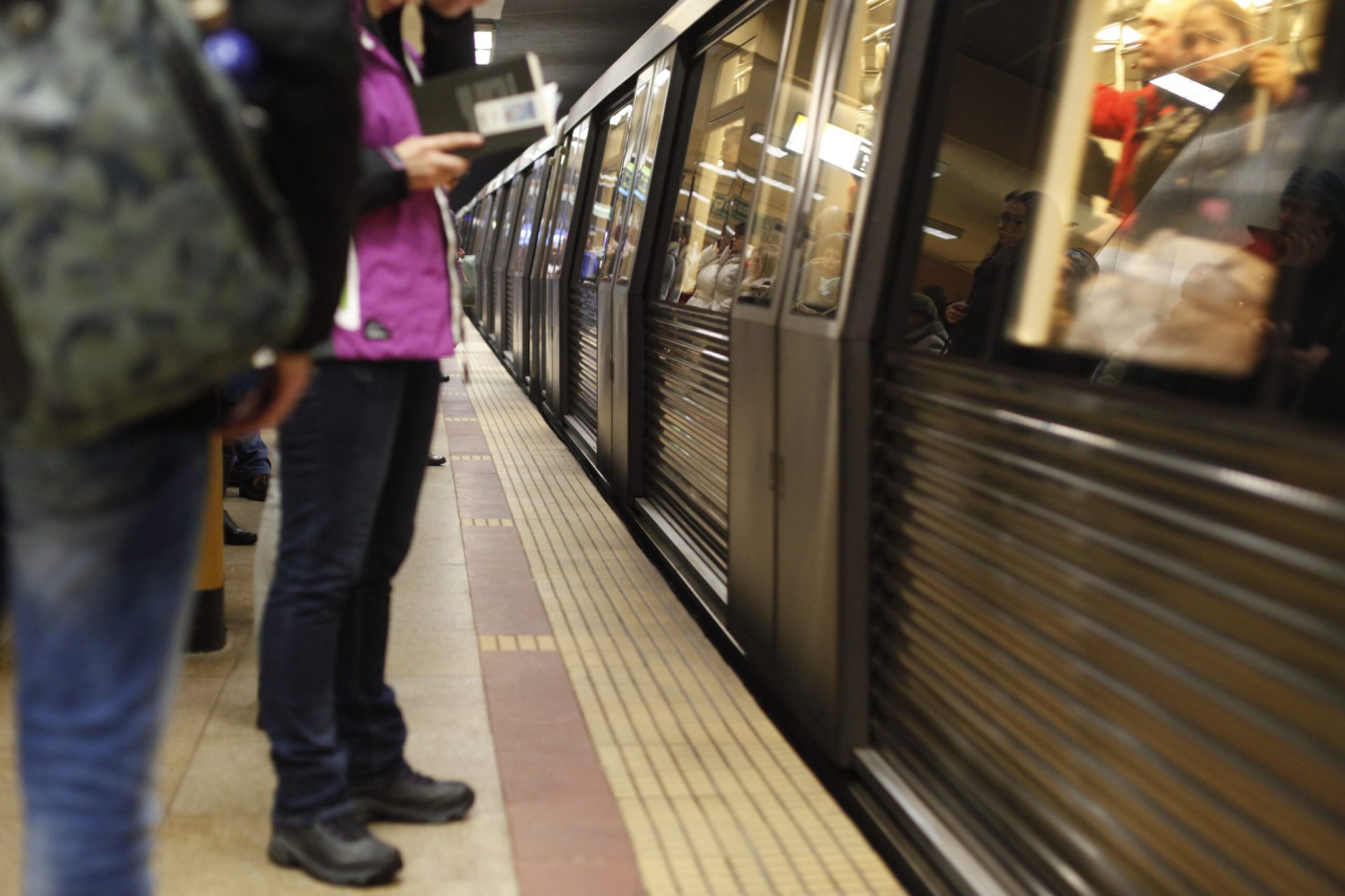 Prețul unei călătorii cu metroul din București urmează să fie majorat de la 5 la 7 lei, ceea ce îl va face cel mai scump din regiune