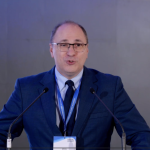 Clasa explodată: 20 de elevi la Suceava, apoi 32. Schimbăm regulile