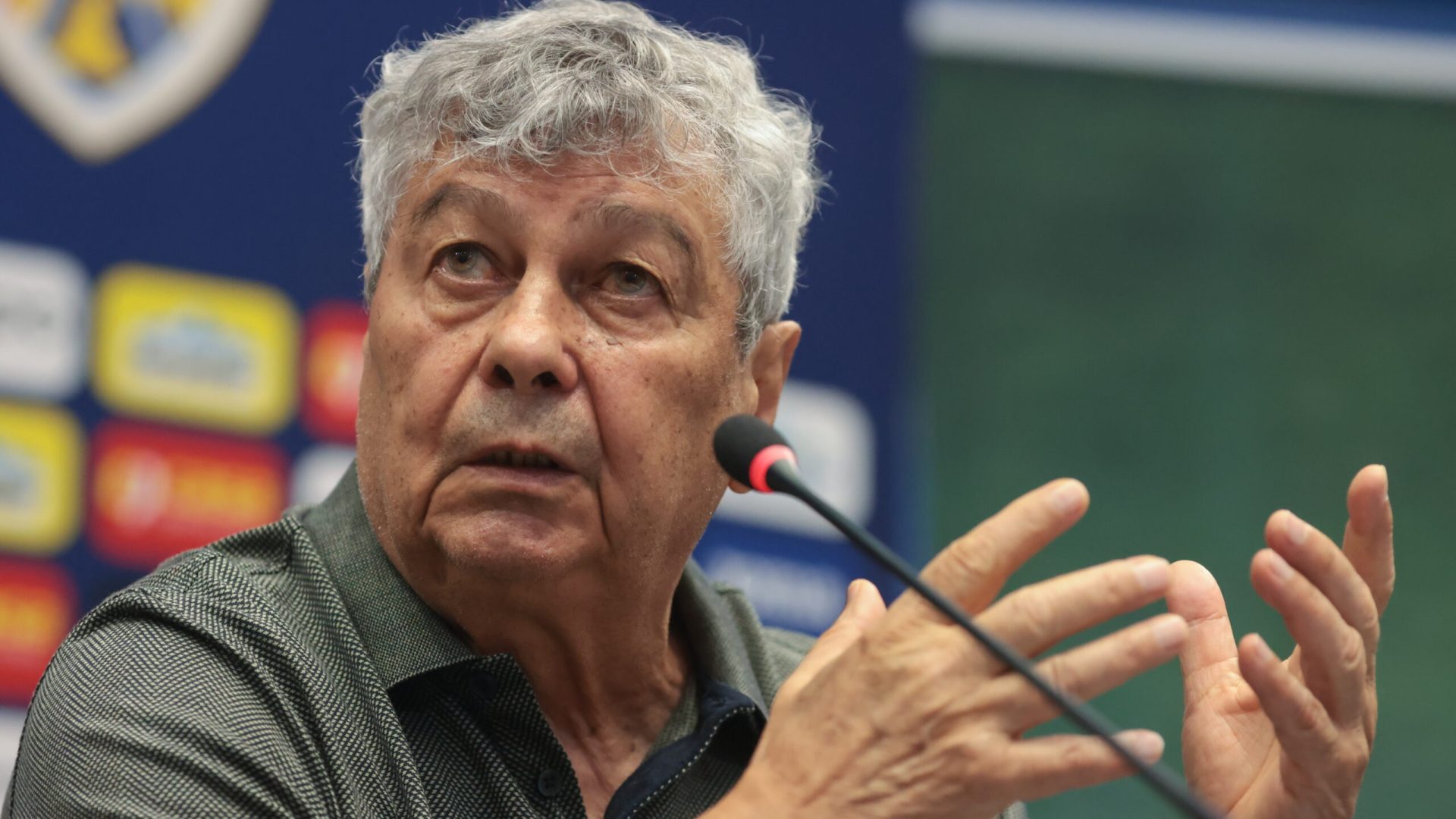 Starea lui Mircea Lucescu s-a agravat după complicații cardiace Mircea Lucescu, unul dintre cei mai respectați antrenori ai fotbalului românesc, se află în continuare internat în unitatea de terapie intensivă, după ce starea sa de sănătate s-a deteriorat în mod neașteptat