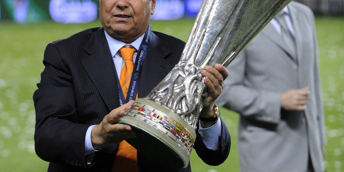 Lumea fotbalului, în doliu: Cluburi din țară și Europa, mesaje pentru Mircea Lucescu