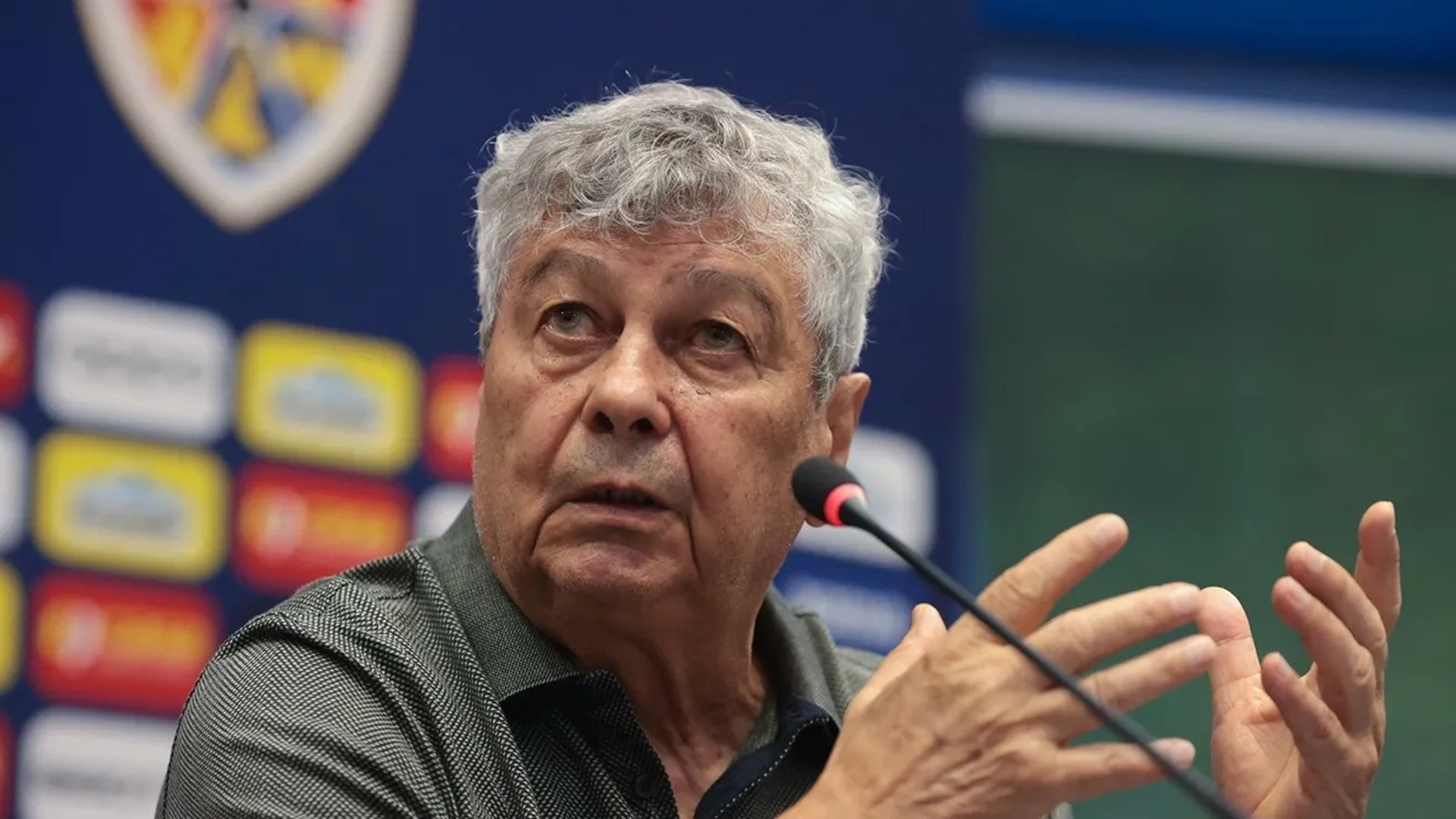 Nicușor Dan, explicații despre absența de la catafalcul lui Mircea Lucescu