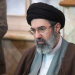 Ayatollahul Mojtaba Khamenei, desfigurat, se reface după răni grave
