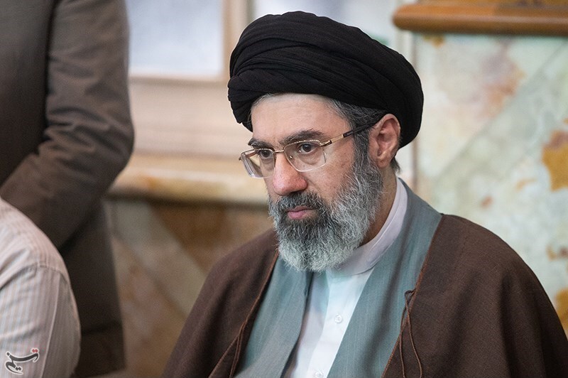 Ayatollahul Mojtaba Khamenei, desfigurat, se reface după răni grave