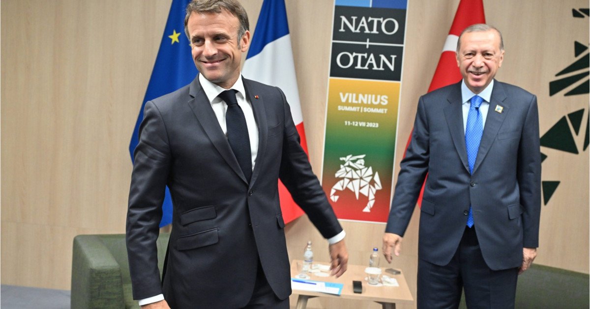 Vizite diplomatice de înalt nivel la București în perioada Summitului B9 Bucureștiul se pregătește pentru o serie de vizite diplomatice la cel mai înalt nivel, în contextul Summitului B9, eveniment ce reunește lideri din țările membre și invități speciali