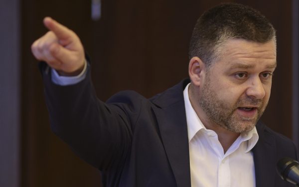 Ciucu, atac la Dan: Trebuie să-i “bage mințile-n cap” lui Grindeanu
