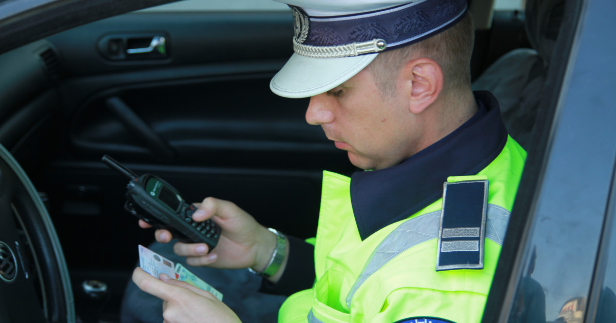 Șofer din Dâmbovița, prins cu 200 km/h și fără ITP, a fugit de Poliție