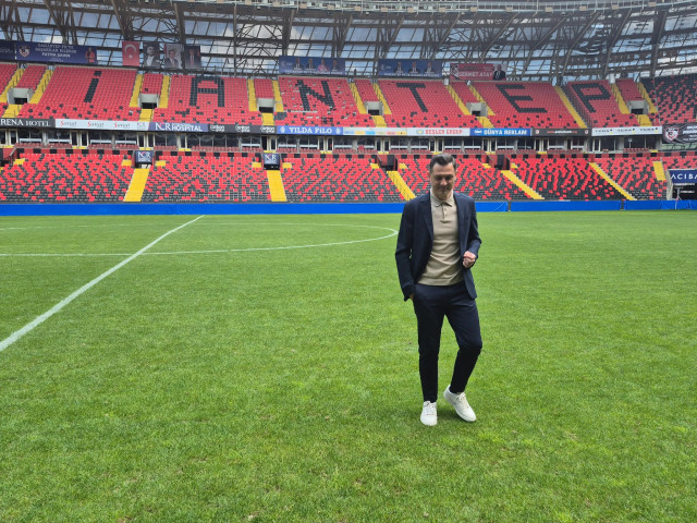 Rădoi, la stadion în Turcia: Antrenorul a ajuns la Gaziantep