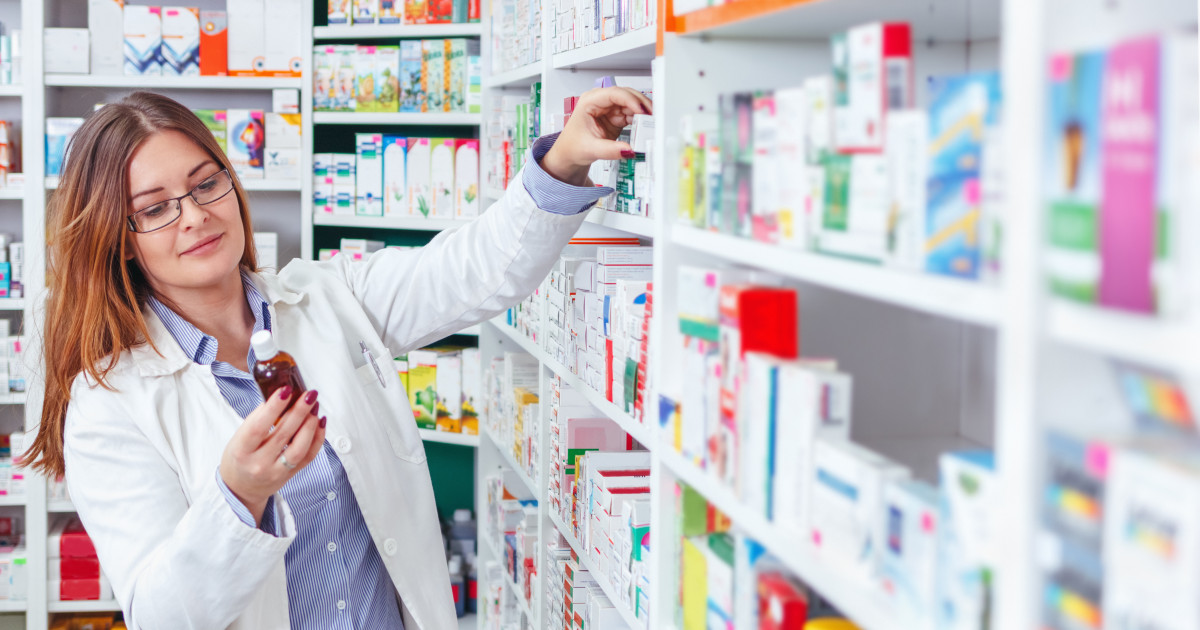Când medicamentele lipsesc: Importul paralel, soluția din Europa, la poarta României
