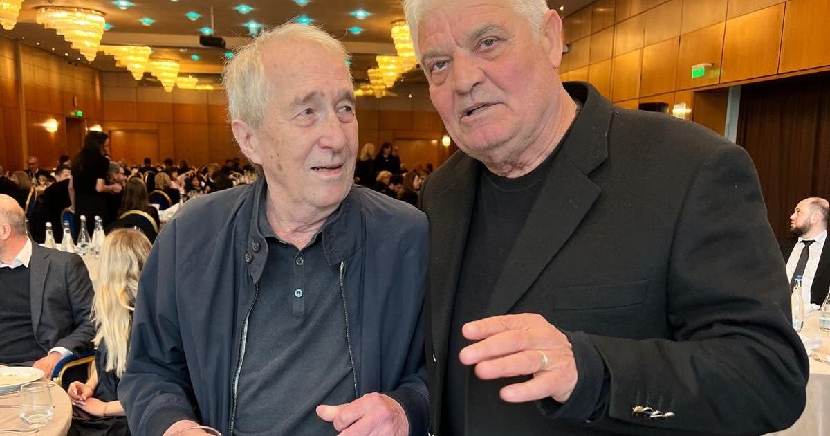 Valentin Ceaușescu, la parastasul lui Mircea Lucescu. S-a pozat cu Andone
