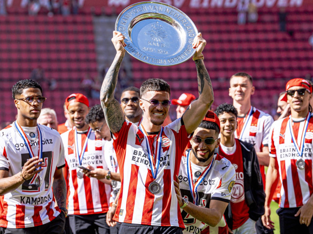 Olandezii îl pun la zid pe Dennis Man: Avertisment după titlul cu PSV