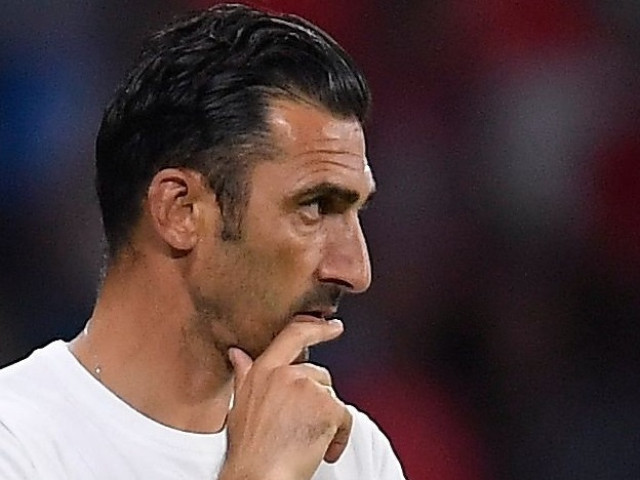 L-a sunat pe Charalambous: Unde merge antrenorul după FCSB? Noi detalii