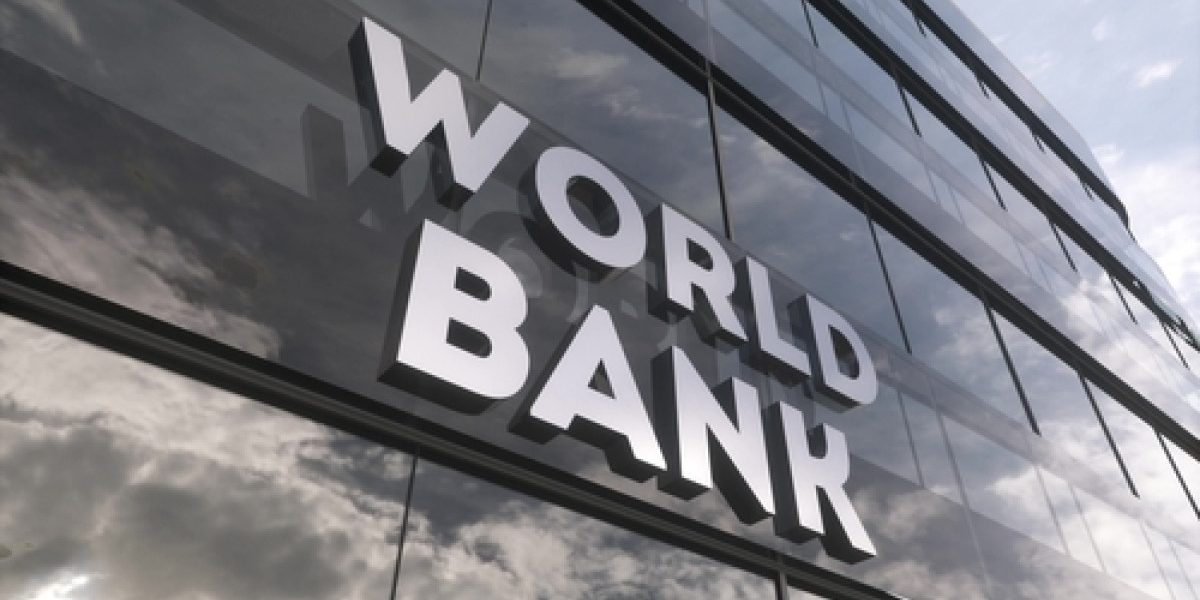 Banca Mondială: Economia României, Perspective Revizuite în Scădere Banca Mondială (BM) a ajustat în jos estimările privind evoluția economiei românești pentru anul 2026, invocând costurile energetice ridicate și incertitudinile care afectează investițiile