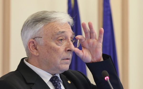 Isărescu: Lumea s-a săturat de stabilitate, dar o vrea când o pierde