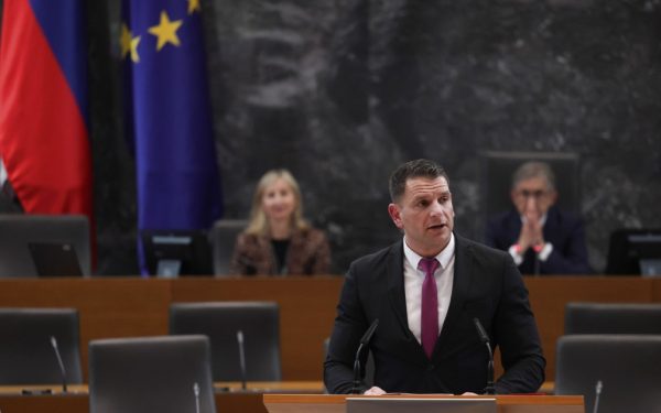 Președintele Parlamentului, propunere ȘOC: Referendum pentru ieșirea din NATO. Vizită la Moscova