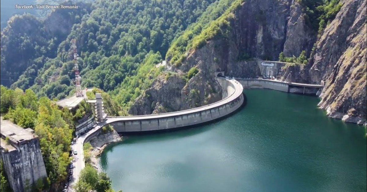Ministrul Energiei, Bogdan Ivan, a anunțat sâmbătă, 4 aprilie, că la Barajul Vidraru a început reumplerea lacului de acumulare, după finalizarea lucrărilor în zonă