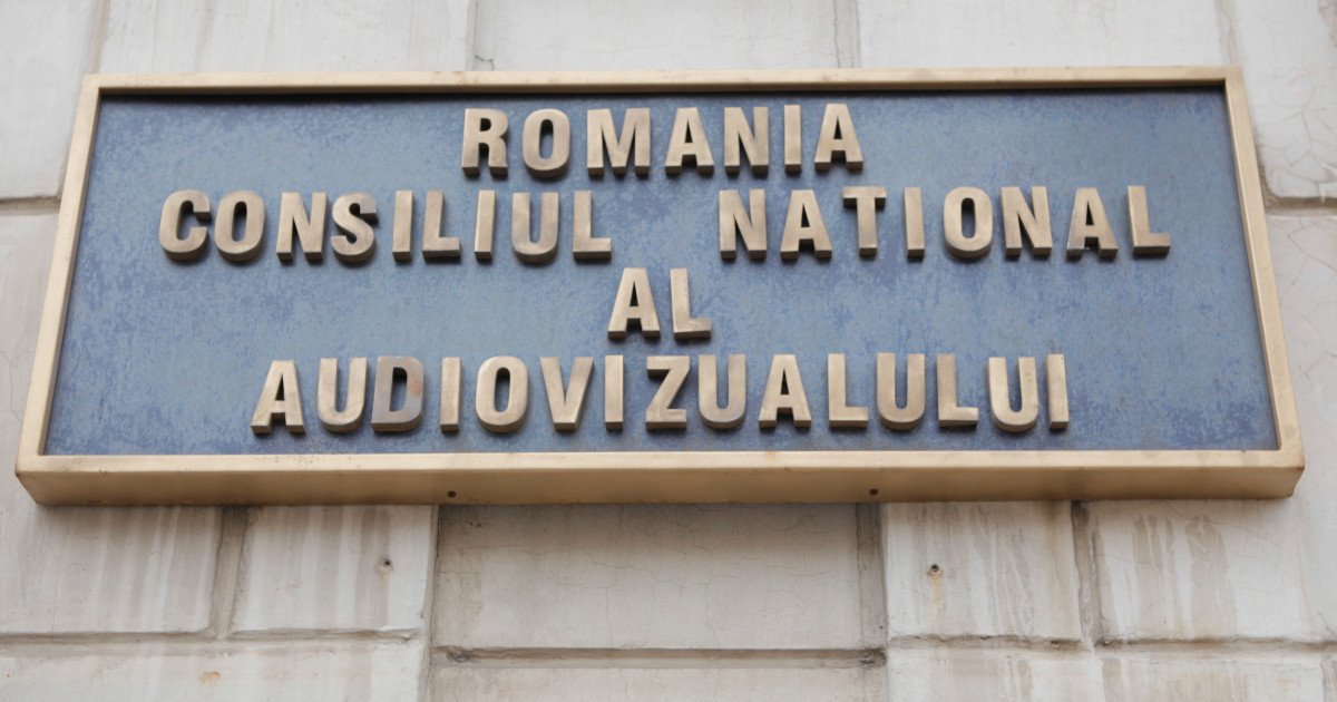 Decizie a CNA privind retragerea licenței postului Realitatea Plus Consiliul Național al Audiovizualului a decis marți, 7 aprilie, să retragă licența postului TV Realitatea Plus din cauza neplății amenzilor aplicate în 2024
