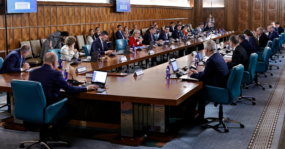 Cabinetul Bolojan: Atmosferă "absolut cordială" la ședința de Guvern