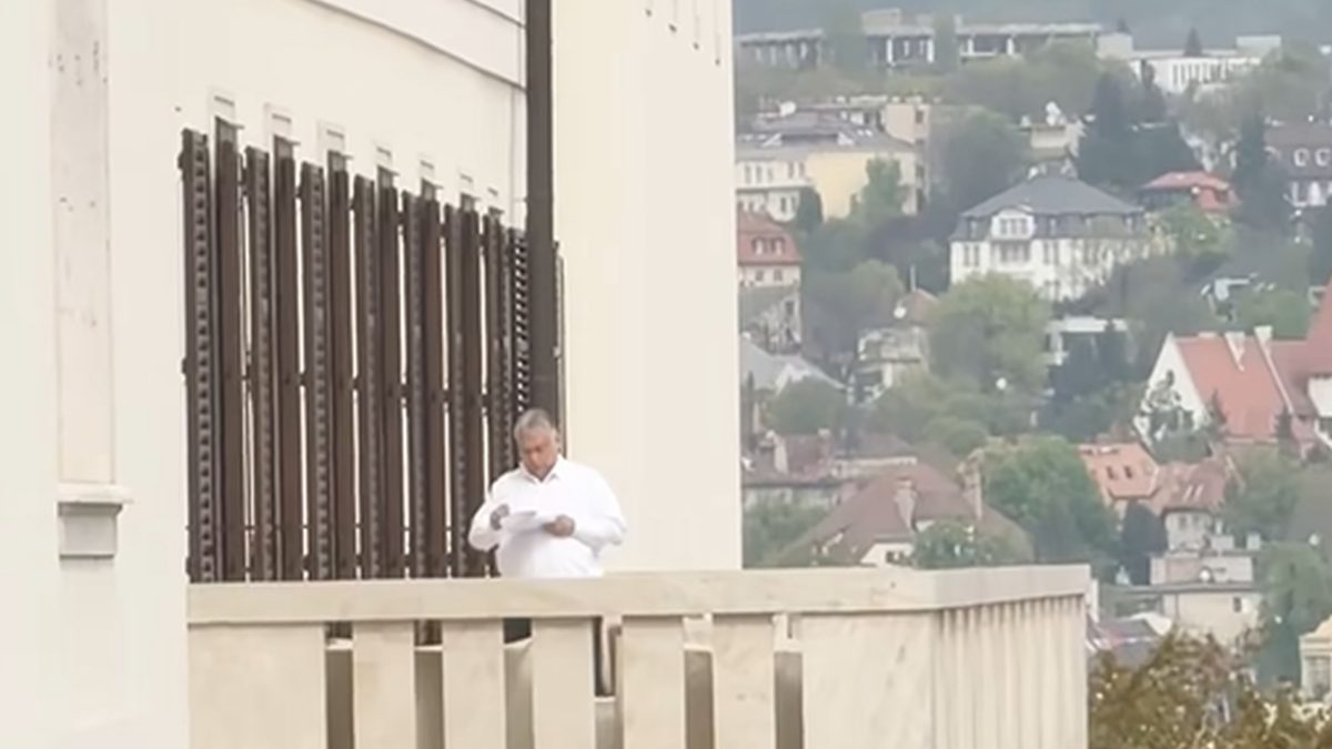 Orban, surprins pe balcon: Peter Magyar, martor la un moment neașteptat VIDEO