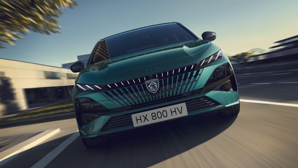 Stellantis și Microsoft, alianță pentru AI: Ce implică strategia gigantului auto