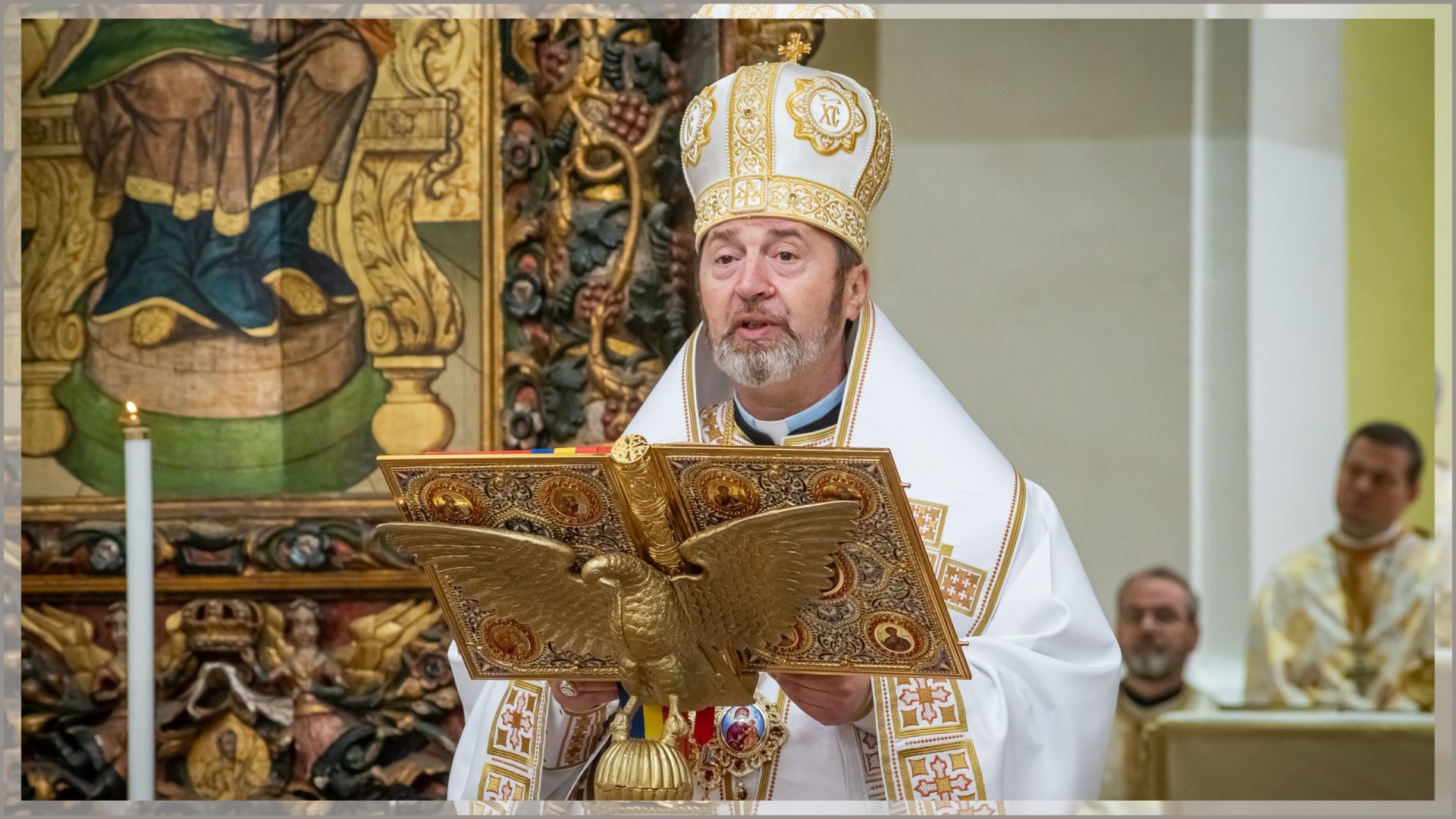 Preafericitul Părinte Claudiu, Arhiepiscopul Major al Bisericii Române Unite cu Roma, Greco-Catolică, îndeamnă credincioșii, cu ocazia sărbătorilor Pascale, să se roage pentru locuitorii din Ucraina și Orientul Mijlociu, măcinați de suferință și încercați de grele încercări