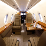 Lumina Sfântă, adusă în România cu avion privat de lux